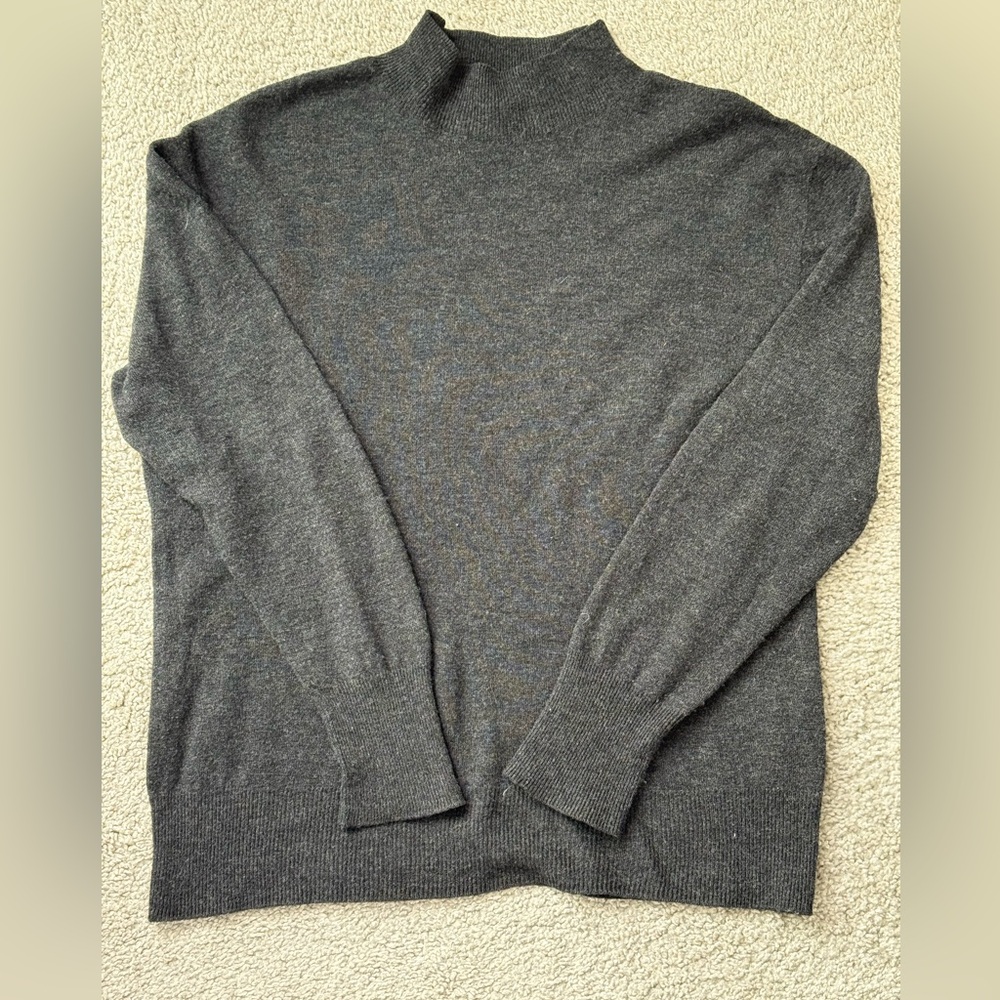 100% Zara wool Turtleneck Sweater